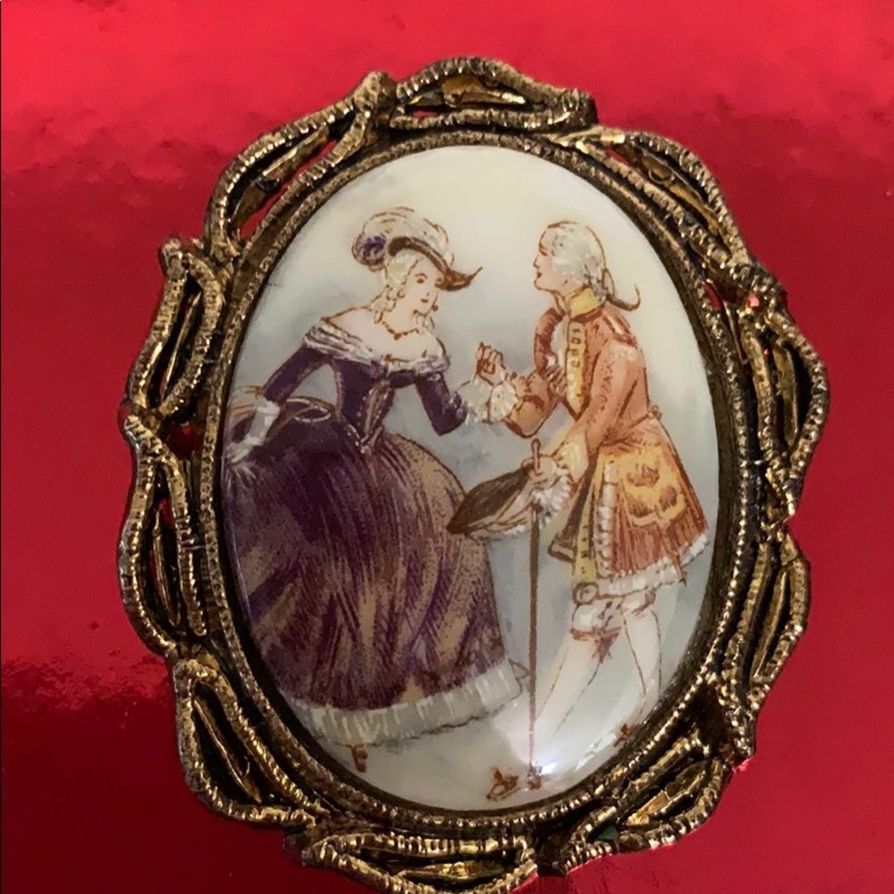 #480 Vintage Brooch